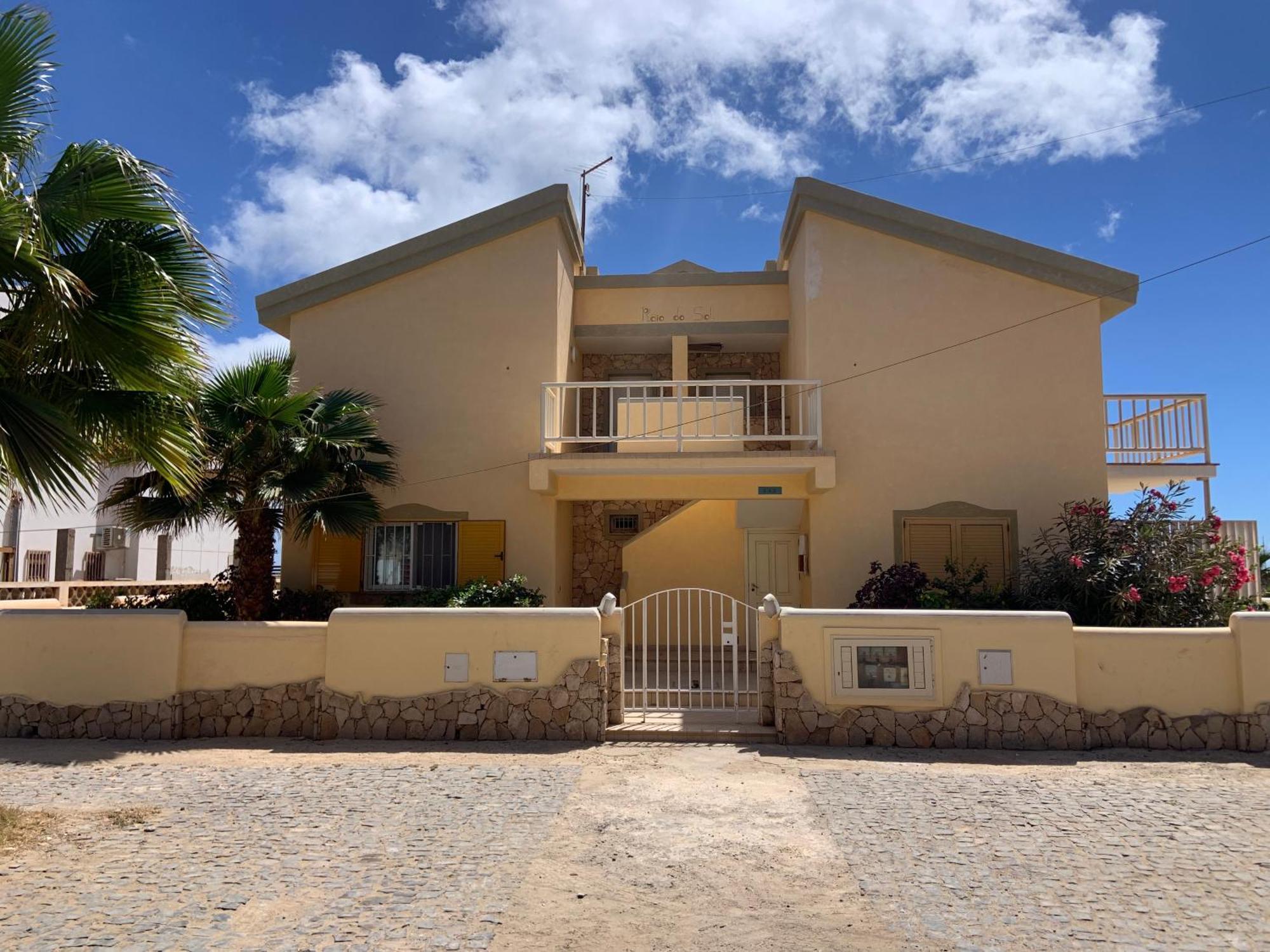 Lovely Beach Front Apartment In Santa Maria Exterior foto